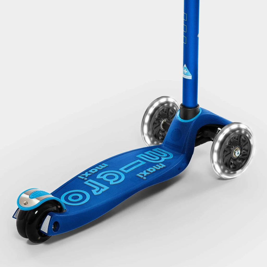 MAXI DELUXE LED BLUE (Available in store collection only)